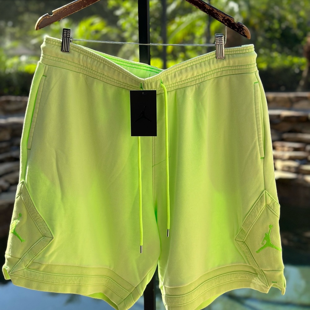 NIKE AIR JORDAN MJ WINGS WASHED FLEECE SHORTS (XL) CI7907-380‎